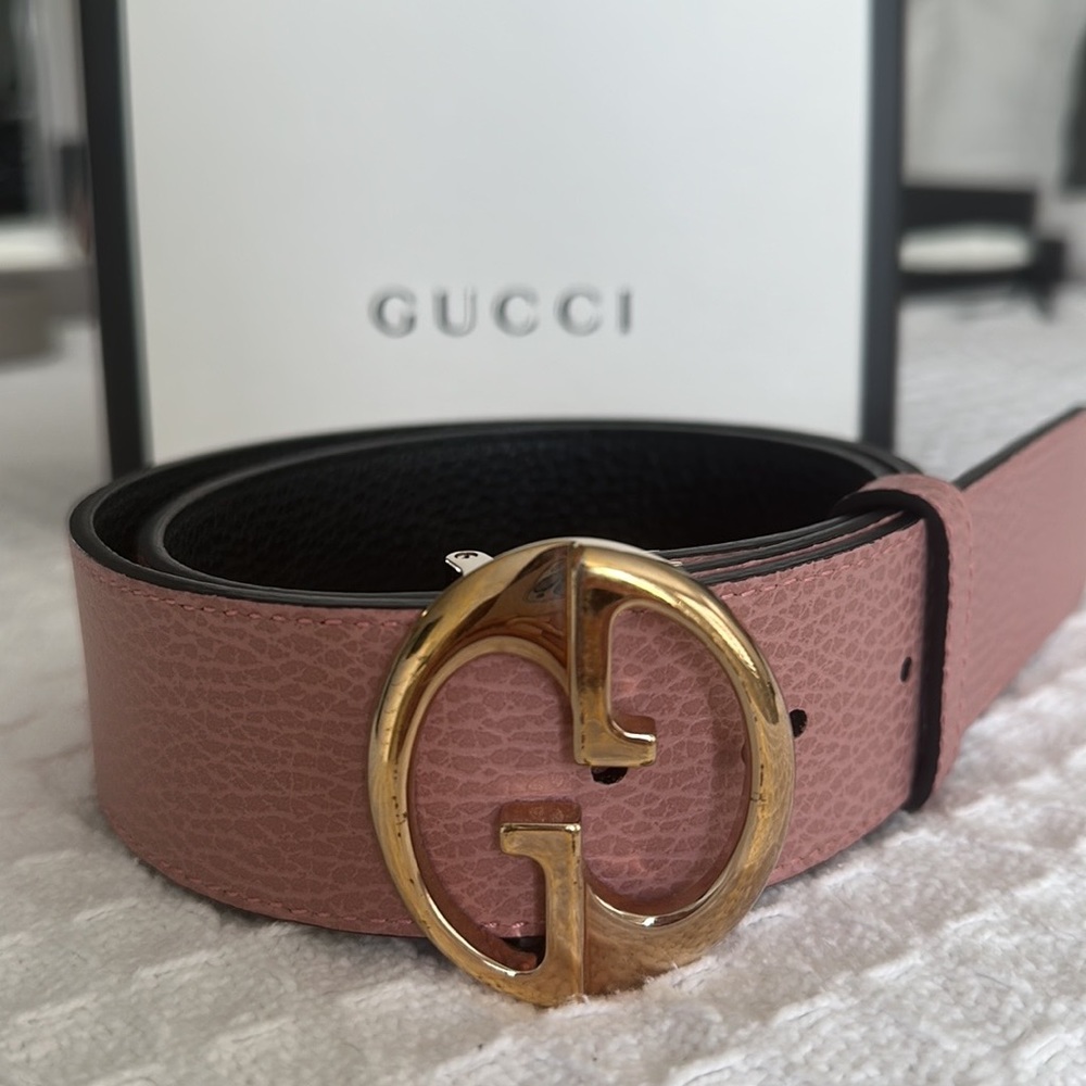 Gucci belt reversible black and pink with gold hardware